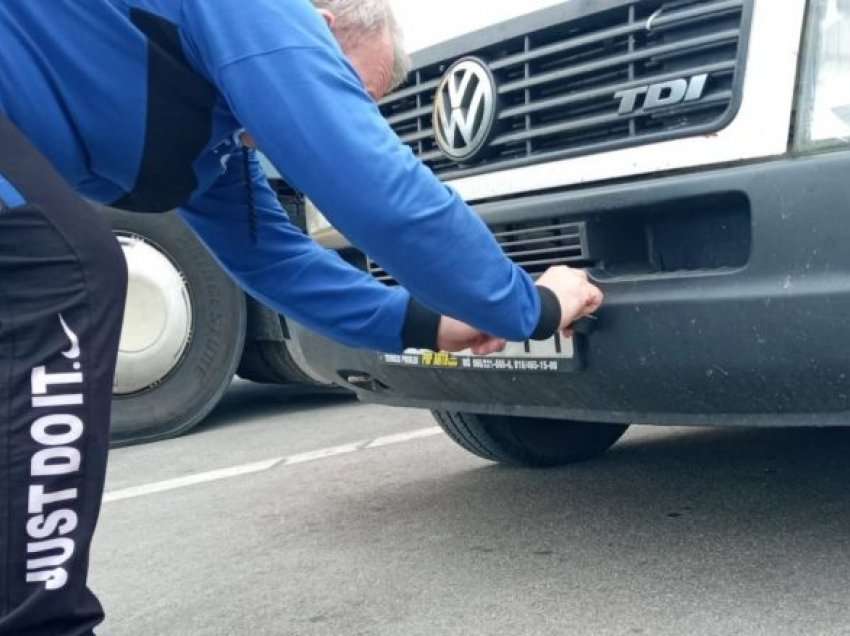 Filloi procesi për regjistrimin e mjeteve nga targat ilegale në ato RKS