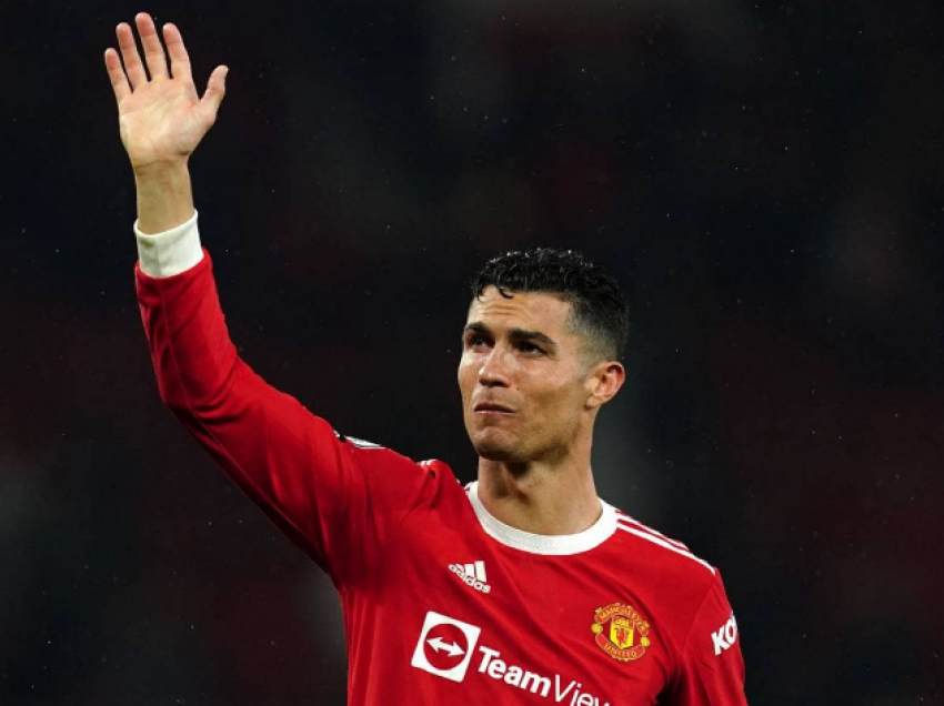 Ronaldo qëndron në “Old Trafford” të paktën deri në janar