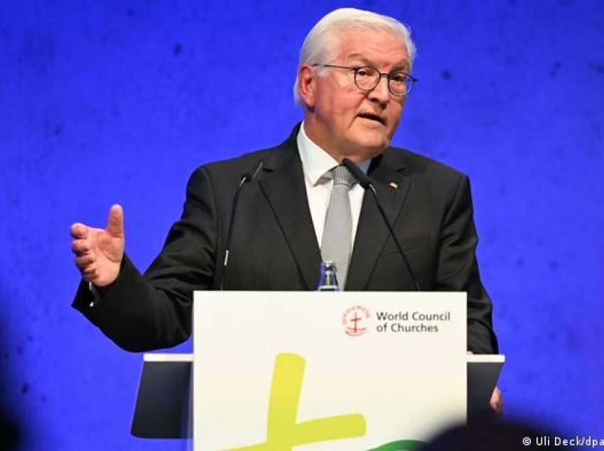 Steinmeier: Feja dhe arsyeja!