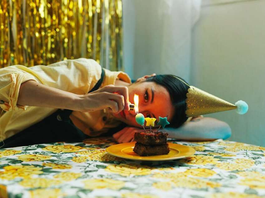 “Birthday Blues”: A të trishton ditëlindja jote?