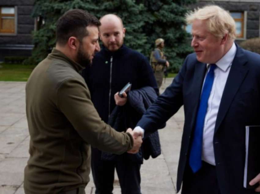 Zelensky ka lavdëruar “mikun e vërtetë” Boris Johnson, ndërsa kryeministri britanik hyn në ditët e tij të fundit në detyrë