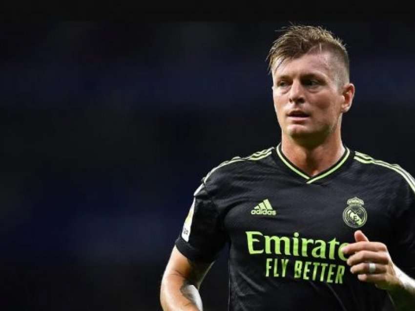 Toni Kroos godet Premier Ligën për shpenzimet