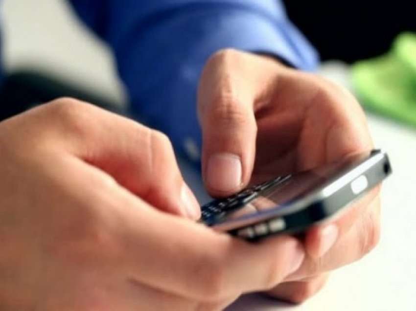 ​Një grua ngacmohet përmes telefonit