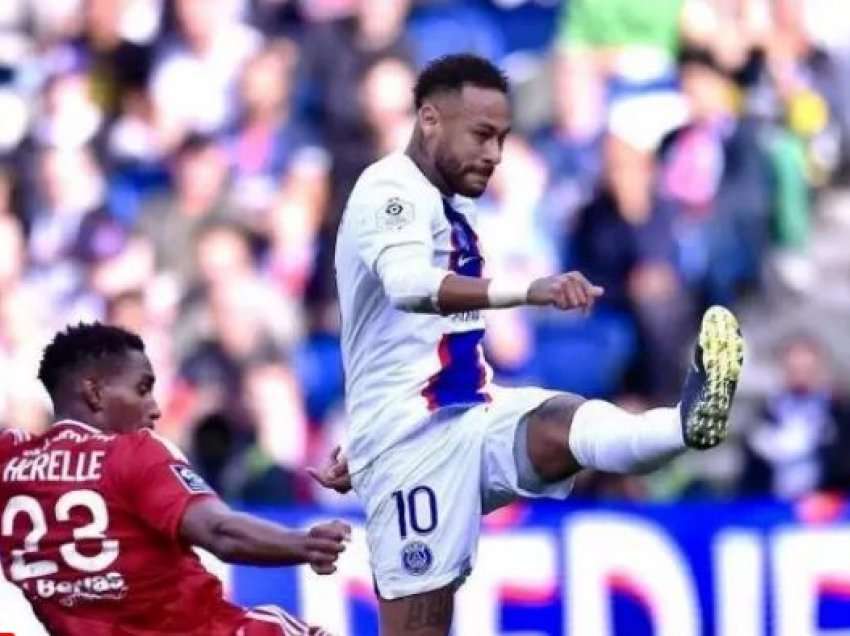 Neymar, një gol për historinë