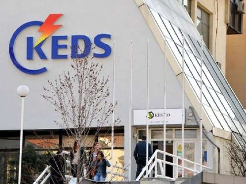 KEDS vjen me këshilla: Kur ka diell, mos e ndizni dritën, fikni natën kur s’ju duhen