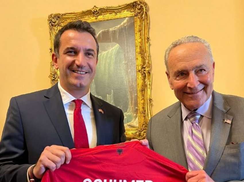 Veliaj takohet me senatorin Chuck Schumer: Jemi krenarë që e quajmë mik dhe aleat