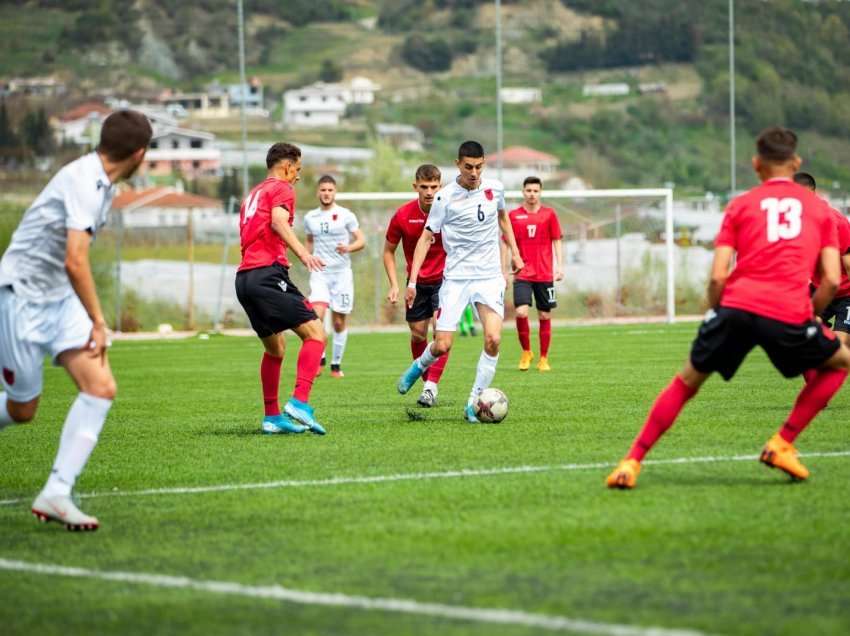 Dy lojtarë nga Kosova i bashkohen kombëtares së Shqipërisë! Berisha i quan tradhtar!