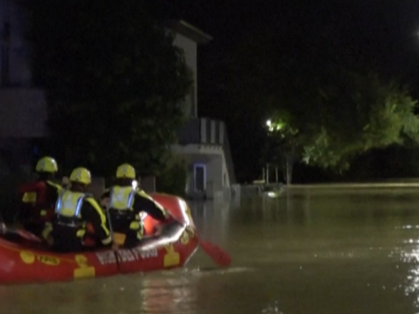 “Ishte si tsunami”/ Ferr uji dhe balte në Itali, s`ka shpresa për të zhdukurit në Marche