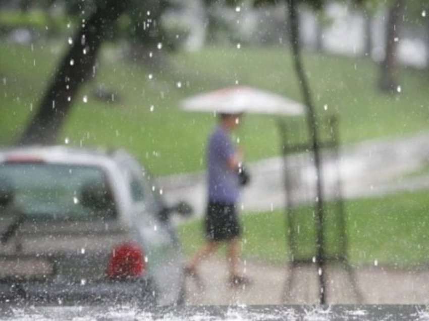 Ulje temperaturash dhe reshje shiu, si parashikohet moti për sot