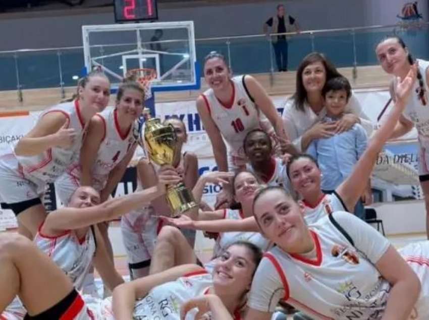 Flamurtari fiton trofeun e parë sezonal