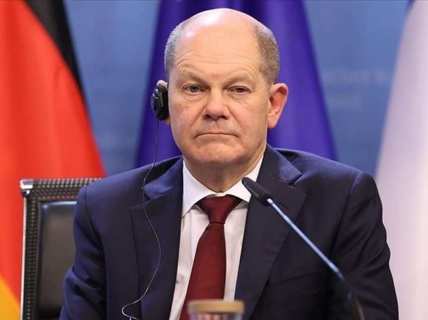 Scholz firmos marrëveshje për energji me Emiratet