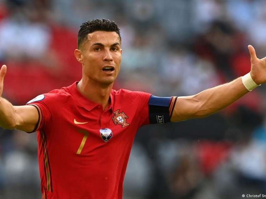 Cassano: Një person si Cristiano Ronaldo duhet ta dojë veten