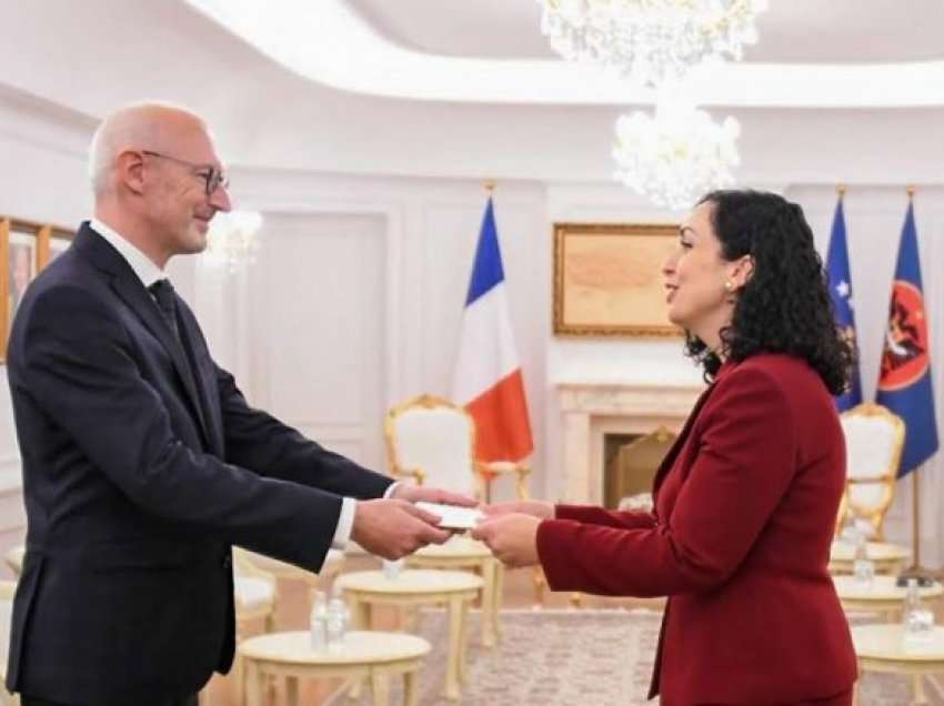 Osmani pranon letrat kredenciale nga ambasadori i Francës, Olivier Guérot