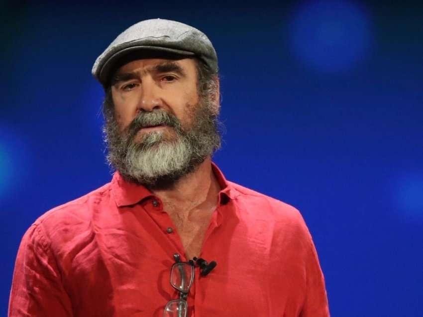 Erick Cantona përdor ende telefonin legjendar