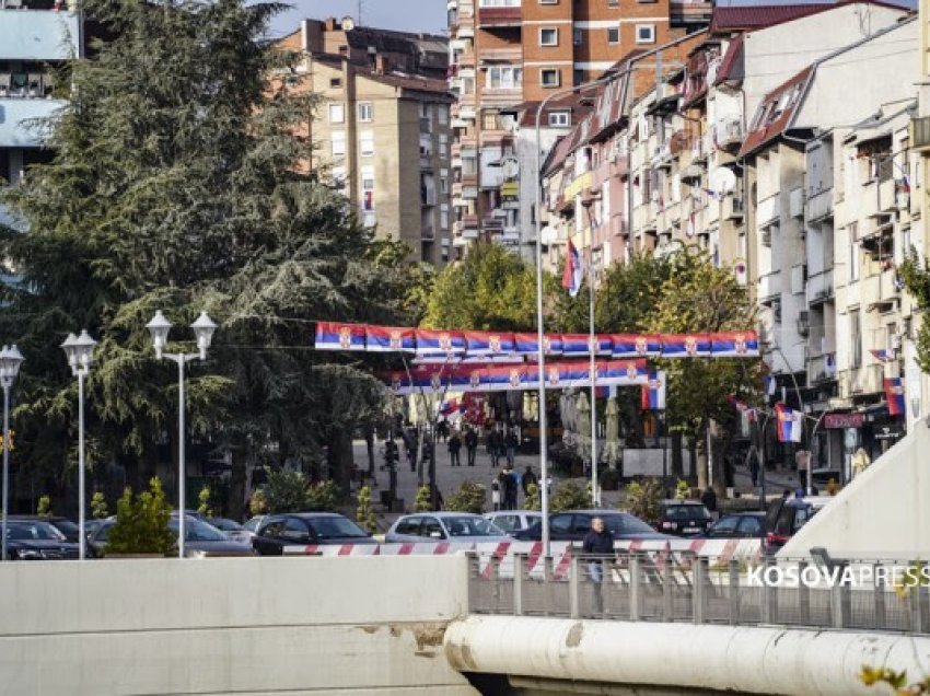 ​Leposaviq, në dy raste të ndara u vihet zjarri tri veturave