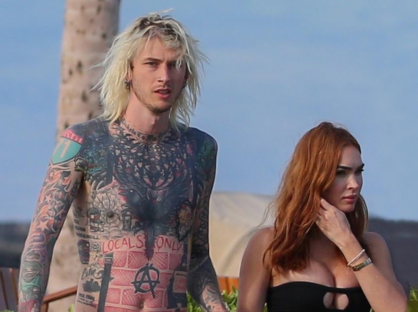 Ribashkohen Machine Gun Kelly dhe Megan Fox, çifti rindezin romancën gjatë pushimeve në Hawaii