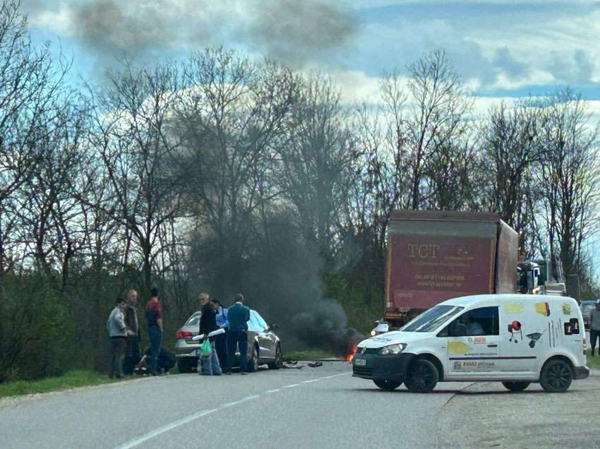 Motoçikleta aksidentohet me një veturë në Istog, ka të lënduar 