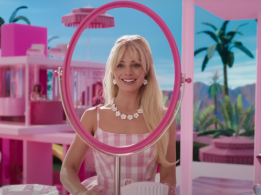 Margot Robbie zbulon pse u zhgënjye pasi lexoi skenarin e “Barbie” 