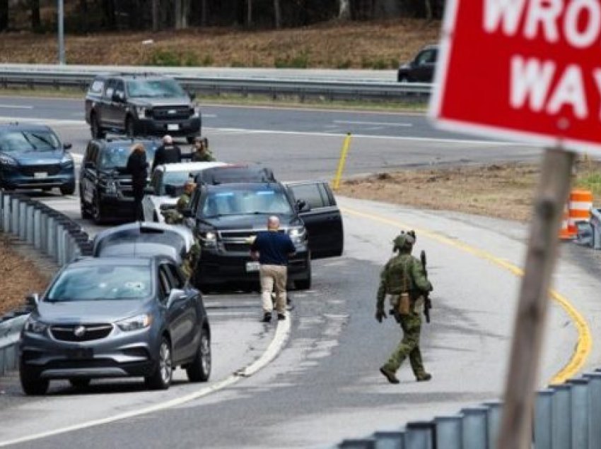 4 të vdekur dhe 3 të plagosur nga të shtënat me armë zjarri në shtetin amerikan të Maine