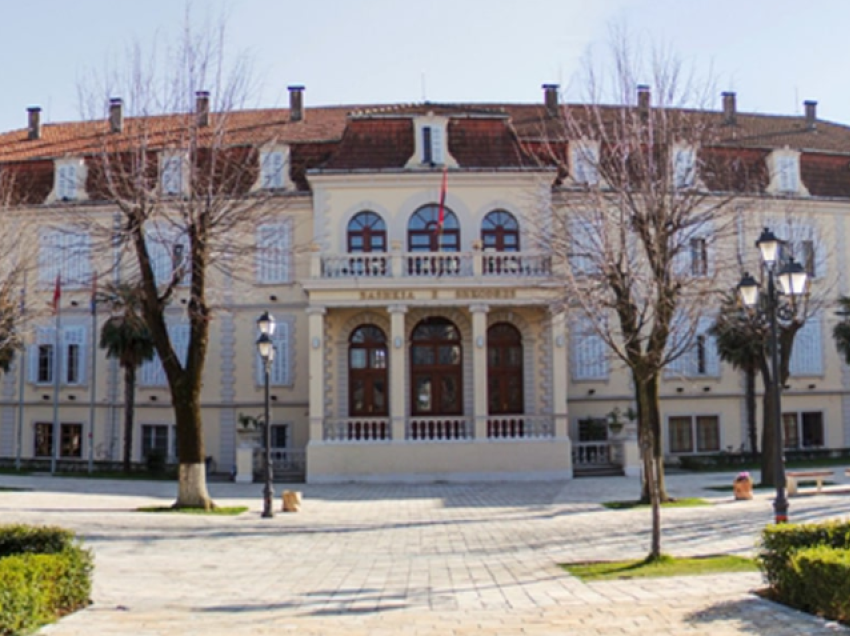 Uji përplas Shkodrën me Tiranën/ Veliaj: Në Shkodër, fatura e ujit 708 lekë. Bashkia: E pavërtetë