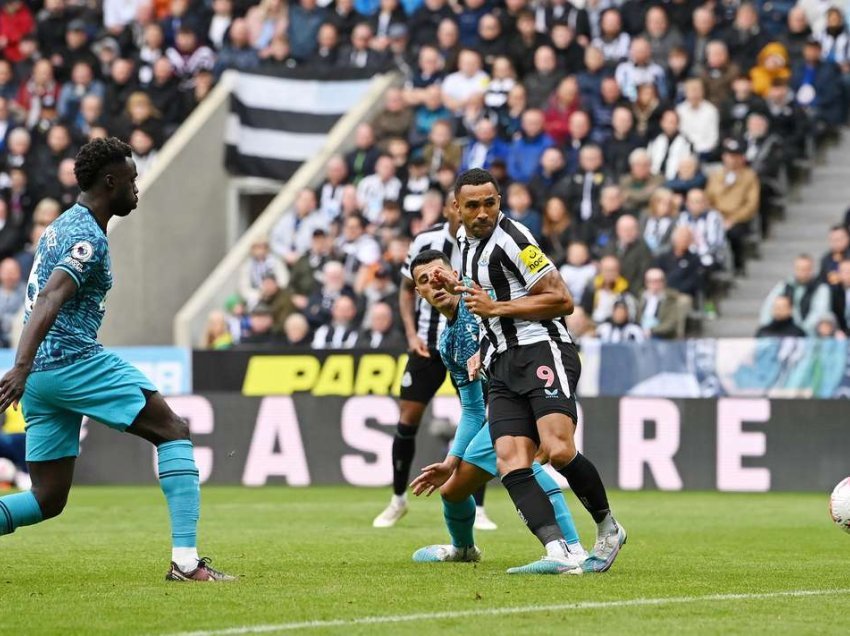 Newcastle poshtëron Tottenhamin