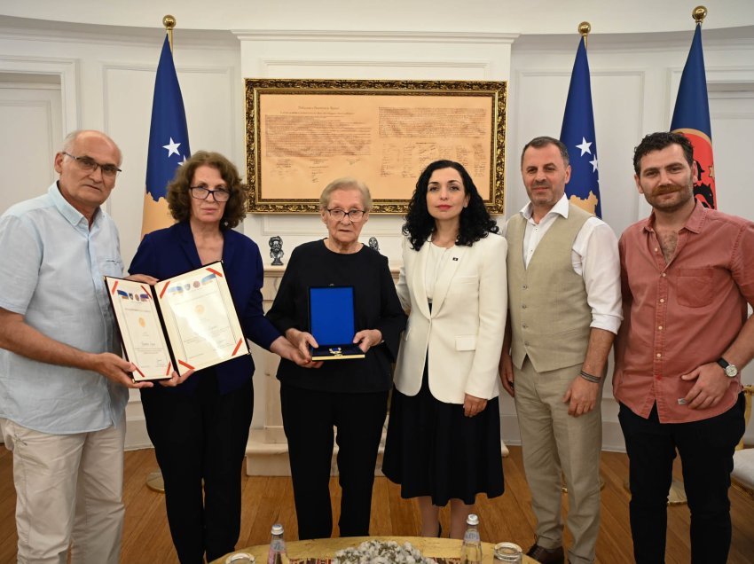 Presidentja Osmani dekoroi post mortem regjisorin Bekim Lumi me Medaljen Presidenciale të Meritave