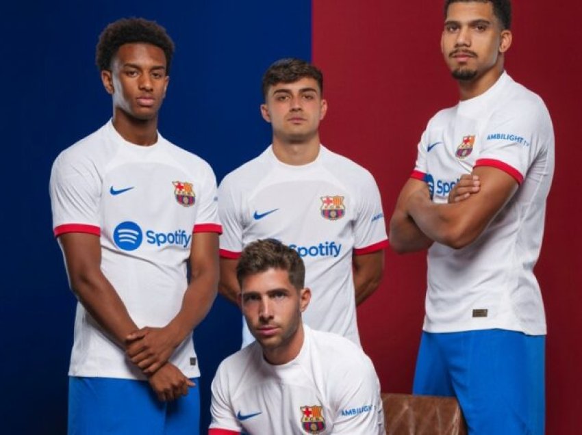 Vetëm 13 lojtarë të Barcelonës janë regjistruar në La Liga?!