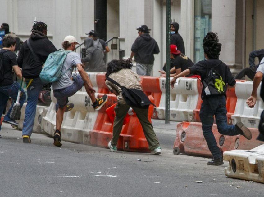 Kaos në rrugët e New Yorkut – 