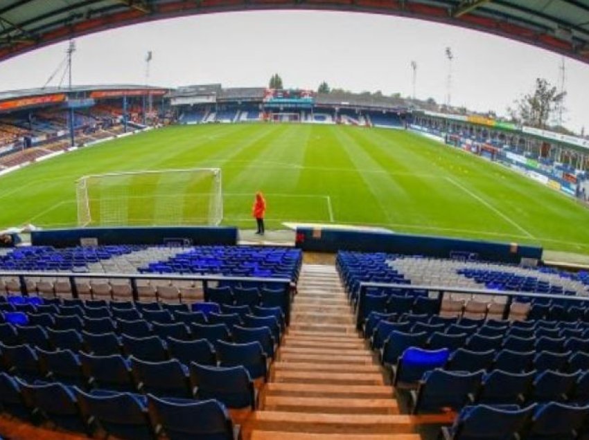 Luton Town e transferon ish-mesfushorin e Chelseat