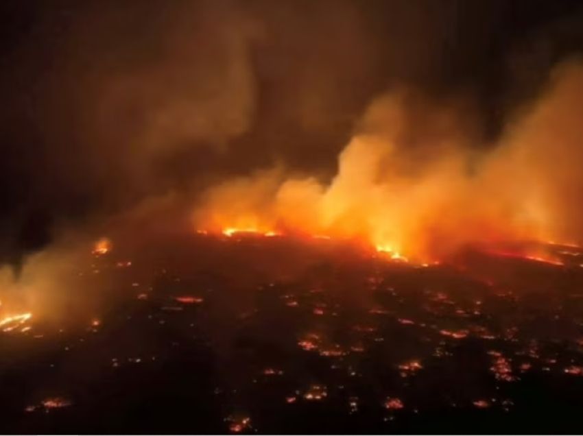 Të paktën 6 të vrarë nga zjarri në Havai