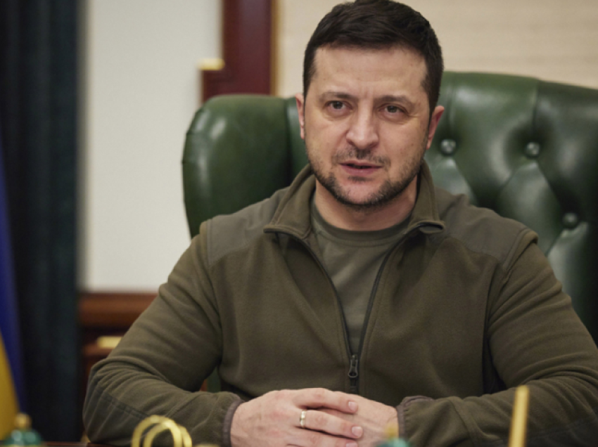 Zelensky: Ukraina po punon për të zhvilluar rrugë alternative për eksportin e grurit