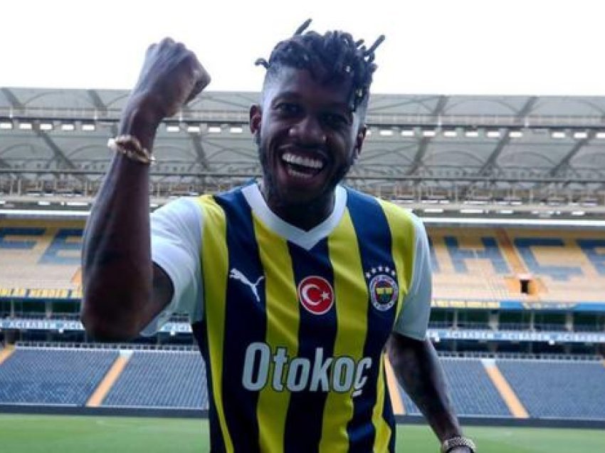 Mesfushori i Manchester United transferohet te Fenerbahce!