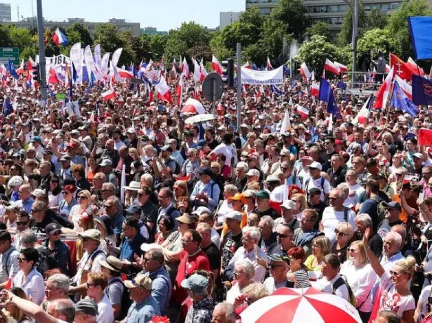 Polonia para zgjedhjeve me rëndësi vendimtare