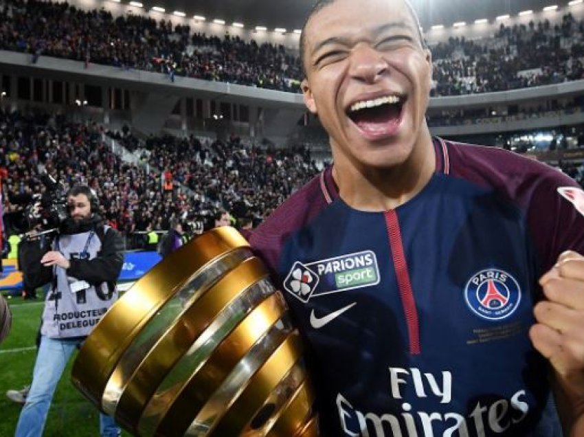 Mbappe ende nuk ka ndërmend të rinovojë kontratën