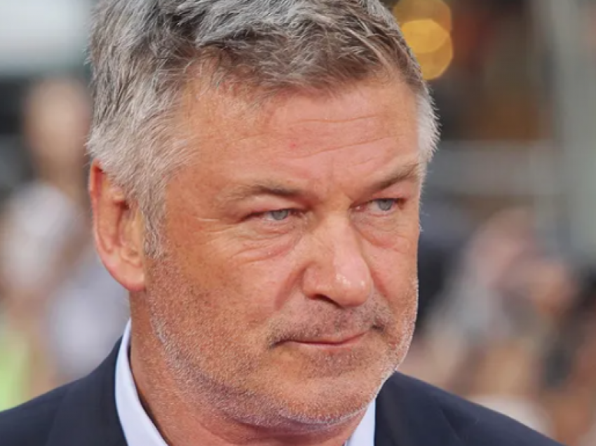 Akuzat e reja, Alec Baldwin mund të përballet me burg për të shtënat fatale në “Rust”