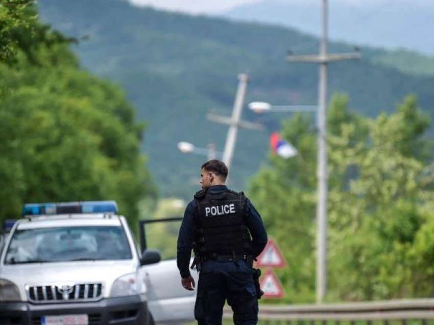 Një polic i lënduar nga shkëmbimi i zjarrit mes policisë dhe të dyshuarit për kontrabandë në veri