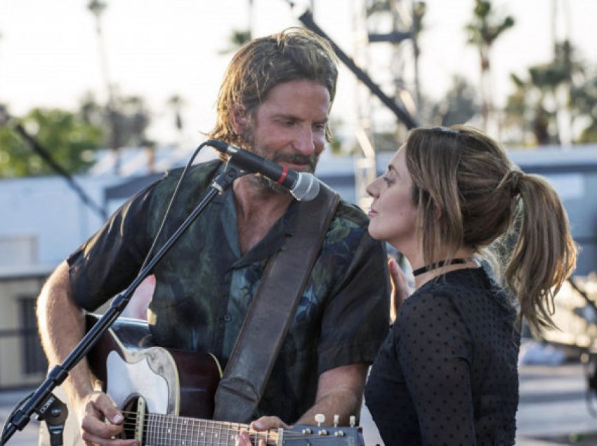 Cooper: Të qenët esëll ma lehtësoi rolin në “A Star Is Born”