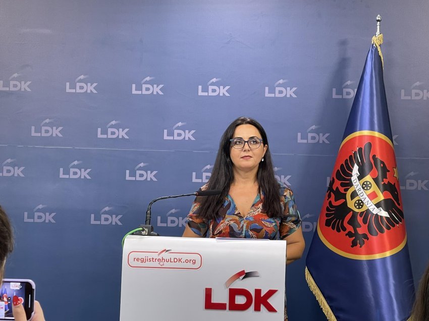 Lushaku-Sadriu kërkon dorëheqjen e Nagavcit: Po e shkel ligjin