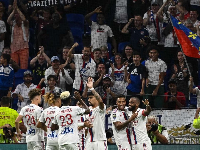 Chelsea fiksohet pas francezëve dhe “piketon” dyshen e Lyon-it