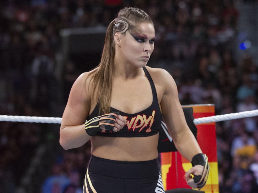 Ronda Rousey synon rikthimin