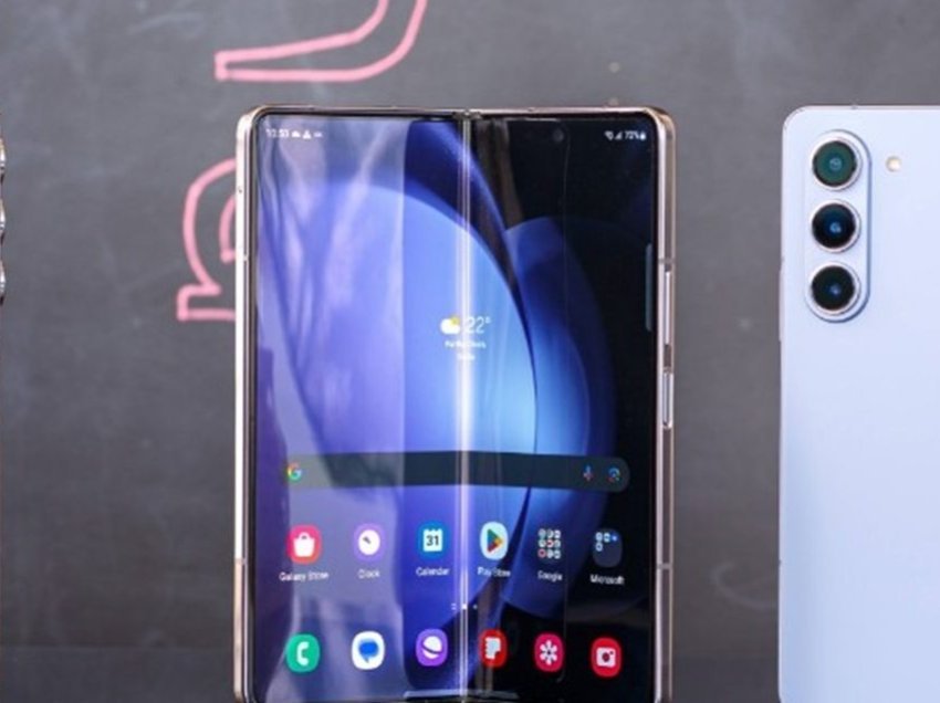 Samsung po punon në një “model special” të Galaxy Z Fold5