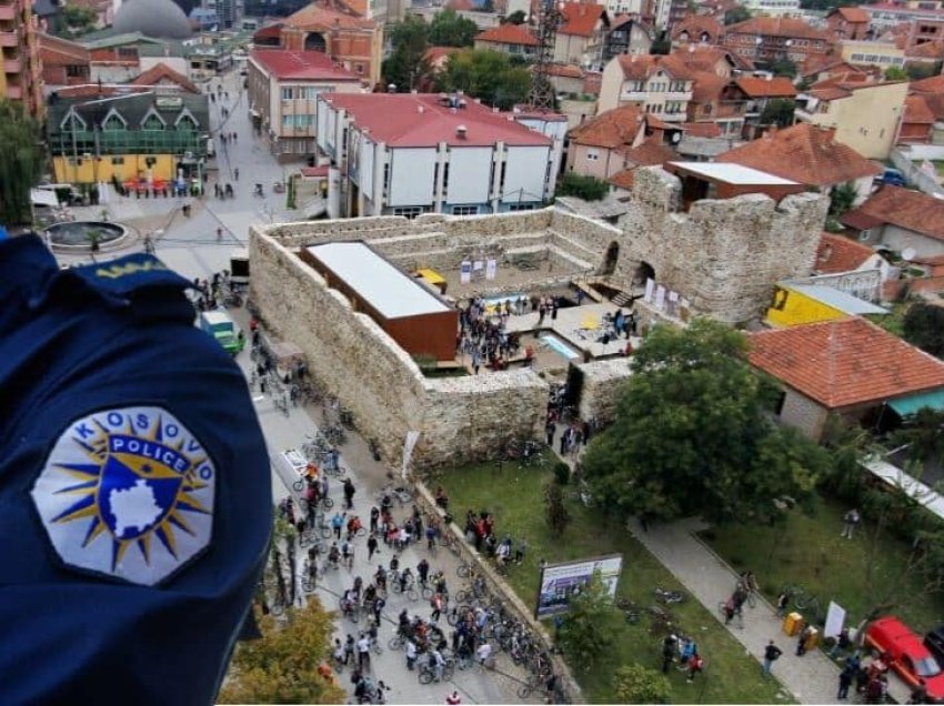 Vushtrriasi kërcënohet nga borxhliu pasi ia kërkoi paratë që ia dha para 5 vitesh, kërkon ndihmë nga Policia