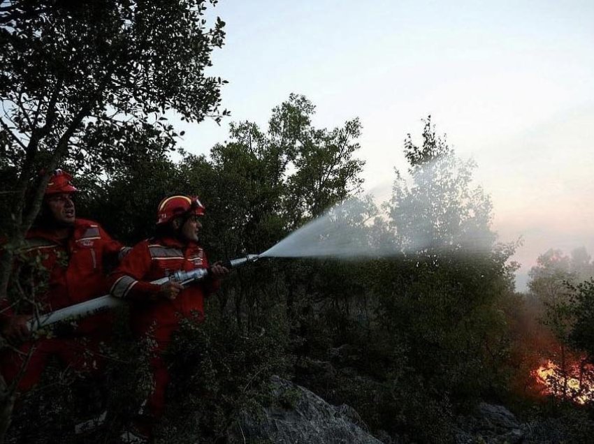 Zjarret në vend/ Ministri i Mbrojtjes: Situata drejt përmirësimit, vazhdon puna për shuarjen e flakëve në Devoll, Konispol dhe Finiq