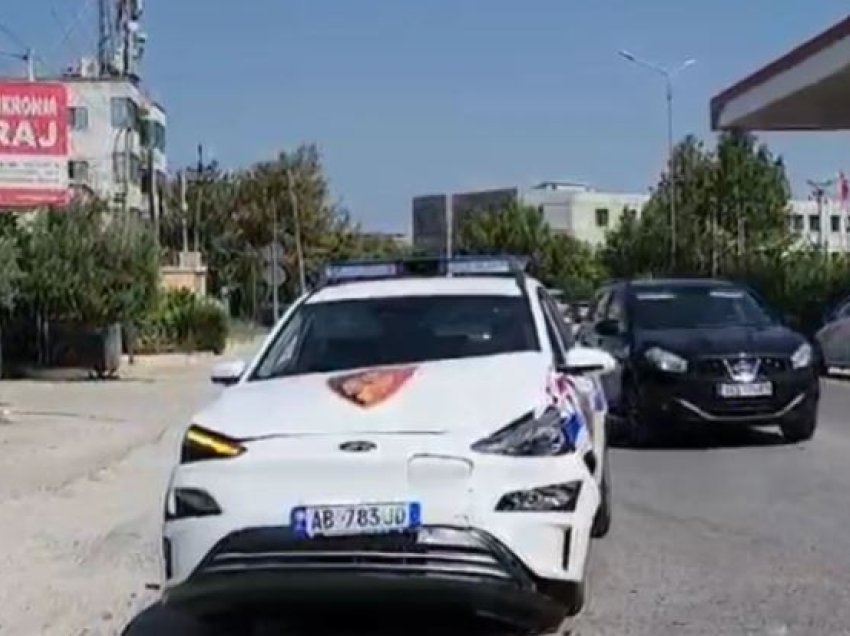 Në ndjekje të kriminelit, makina e policisë aksidentohet në Fier