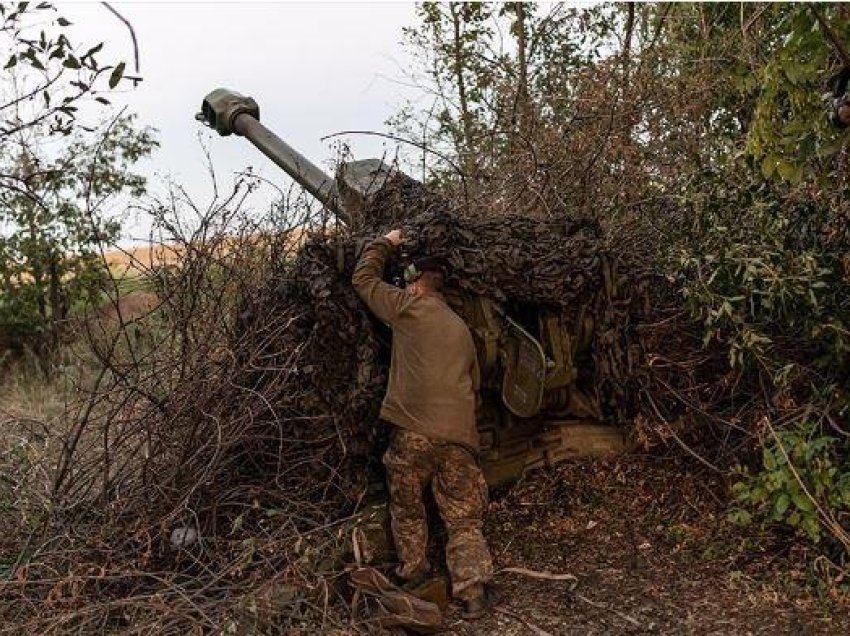 Ukraina çliron fshatin e rëndësishëm, Moska arreston 2 rusë për spiunazh