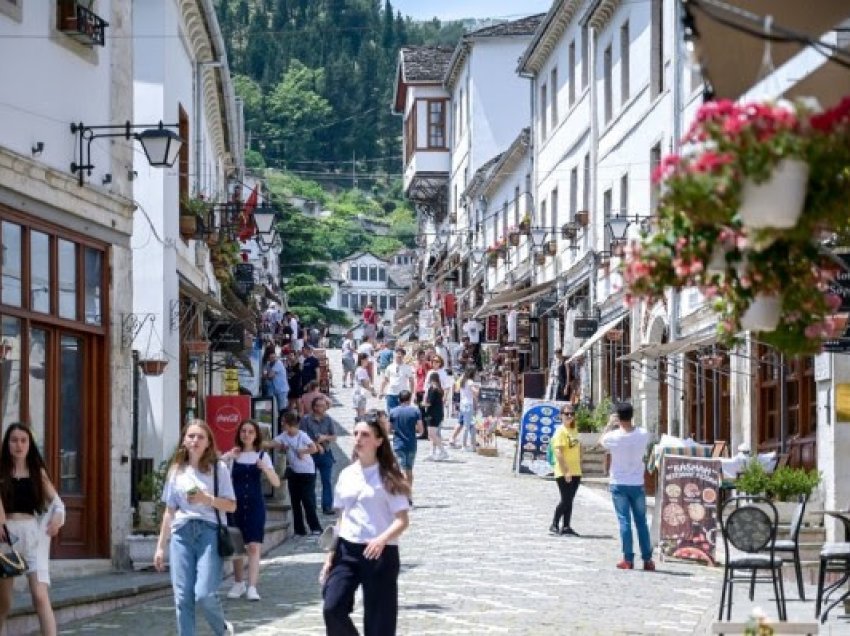 Golemi: Gjirokastra ndër destinacionet më të kërkuara në turizmin ndërkombëtar