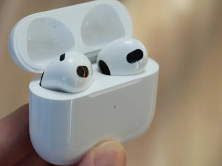 Apple pritet të prezantojë në shtator AirPods-at me USB-C