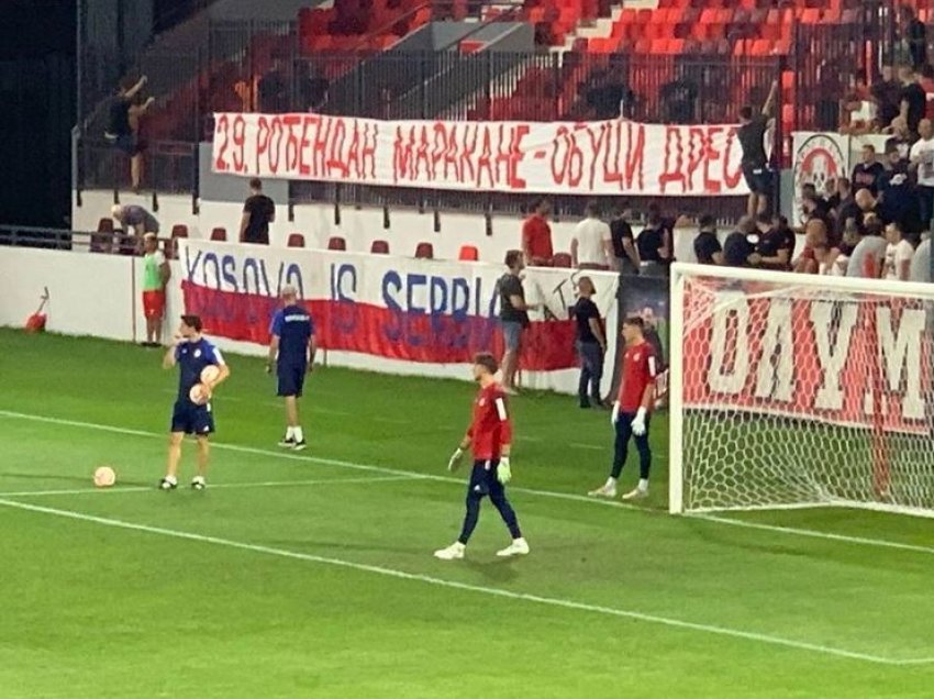 Tifozët e Olimpiakosit provokojnë Kosovën nga Serbia