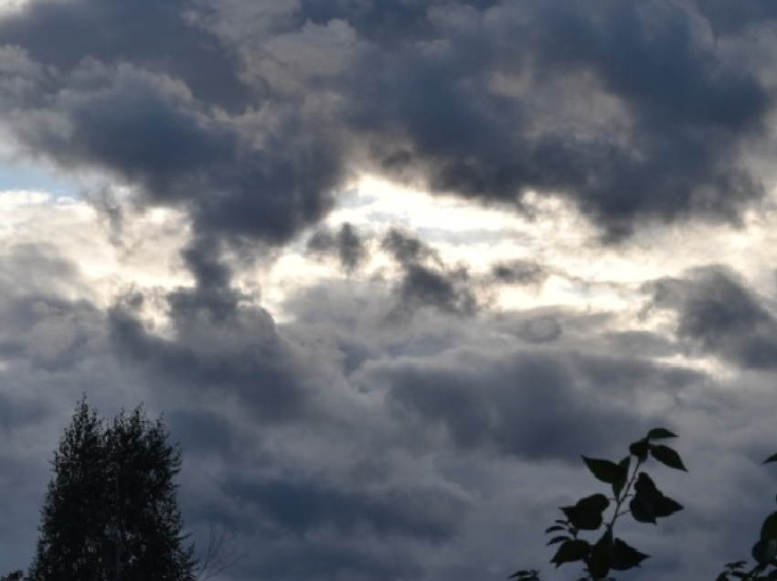 Temperatura deri në 30 gradë, si do të jetë moti sot