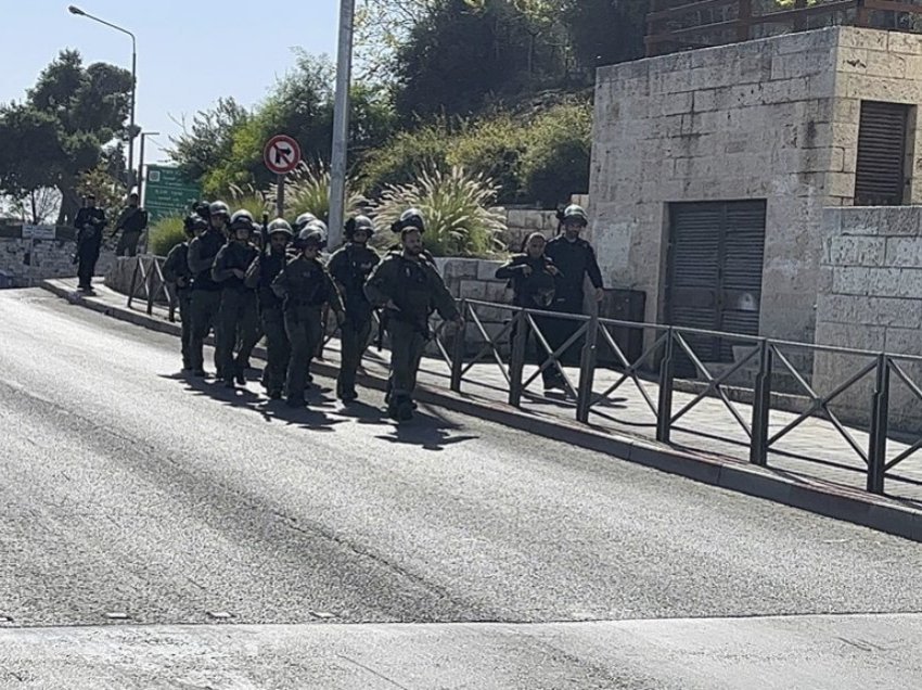 Izraeli kufizon hyrjen e myslimanëve në xhaminë al-Aqsa